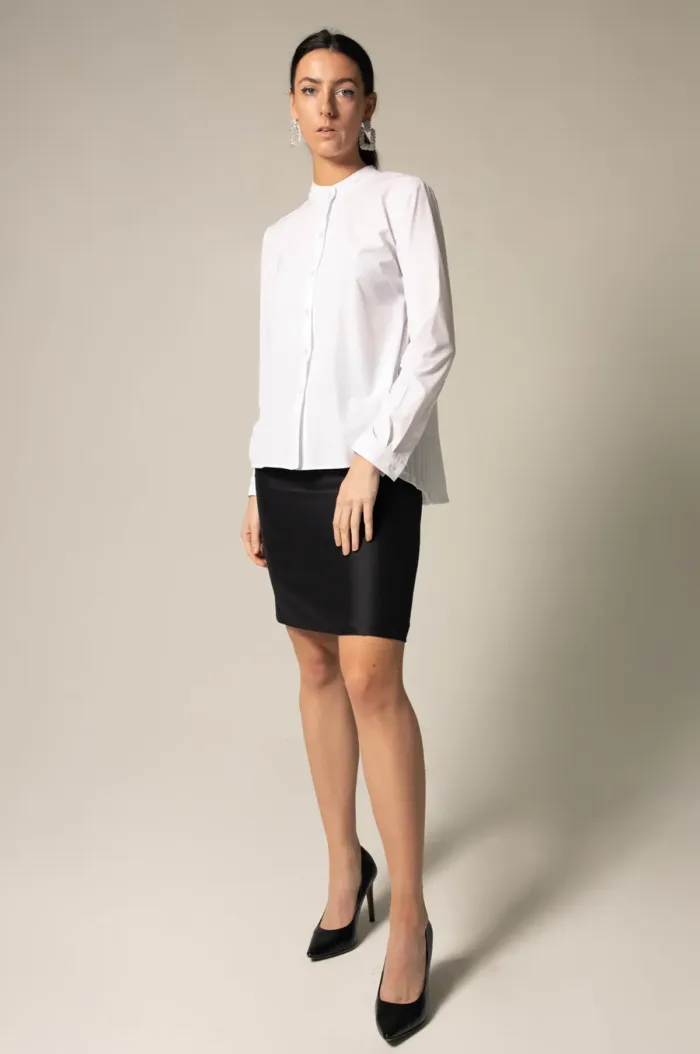 Stylish Pleated Blouse in White - Imagen 3