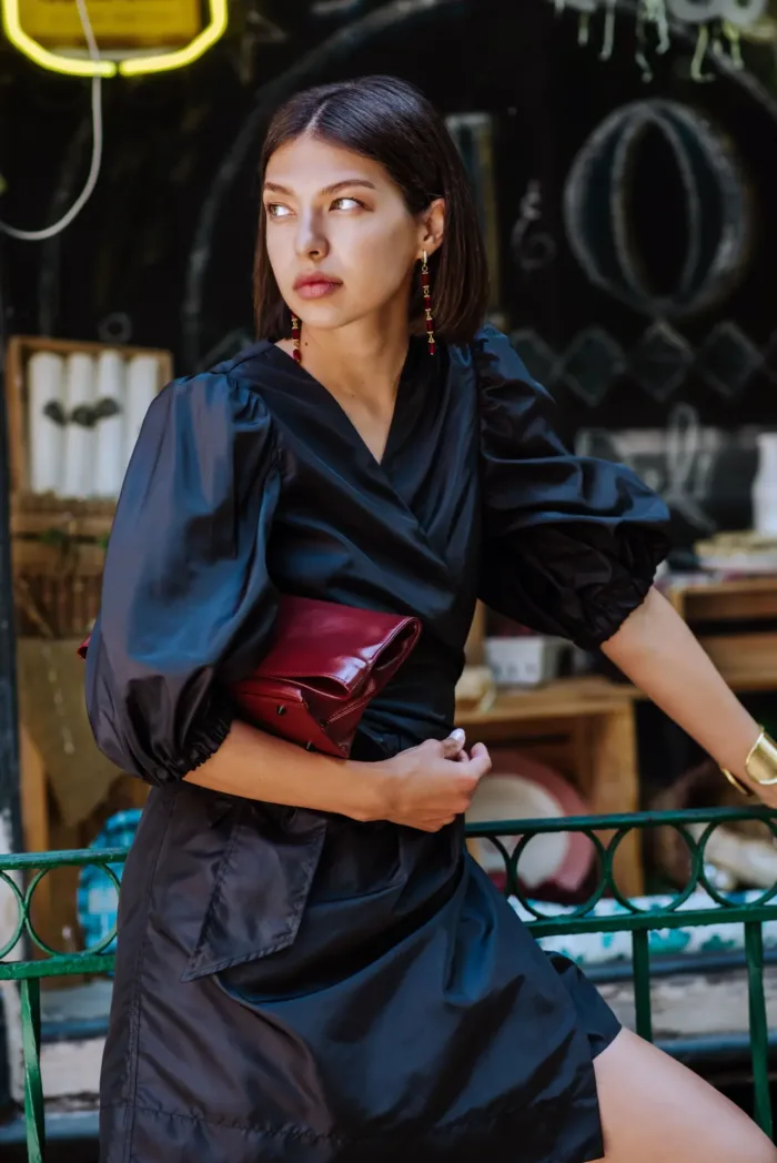 Black Lusso Wrap Dress - Imagen 3