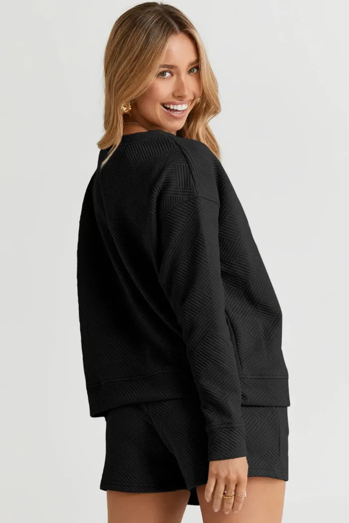 Adalyn Textured Long Sleeve Top and Drawstring Shorts Set - Imagen 2