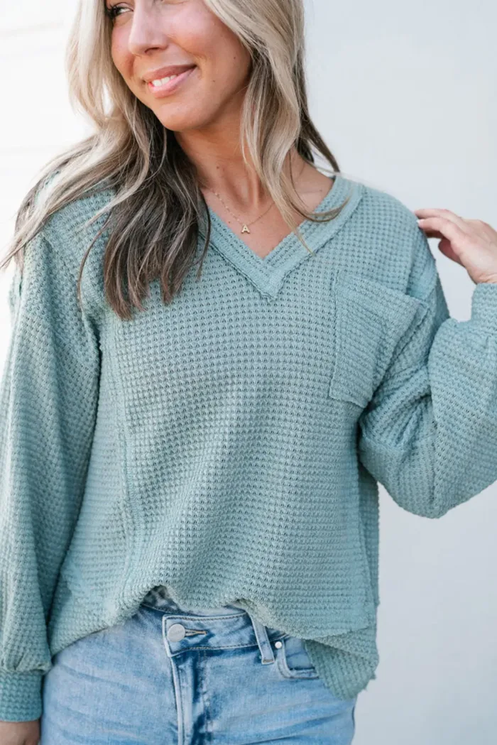 Eden Raw Edge Detail Waffle Knit V Neck Top - Imagen 22