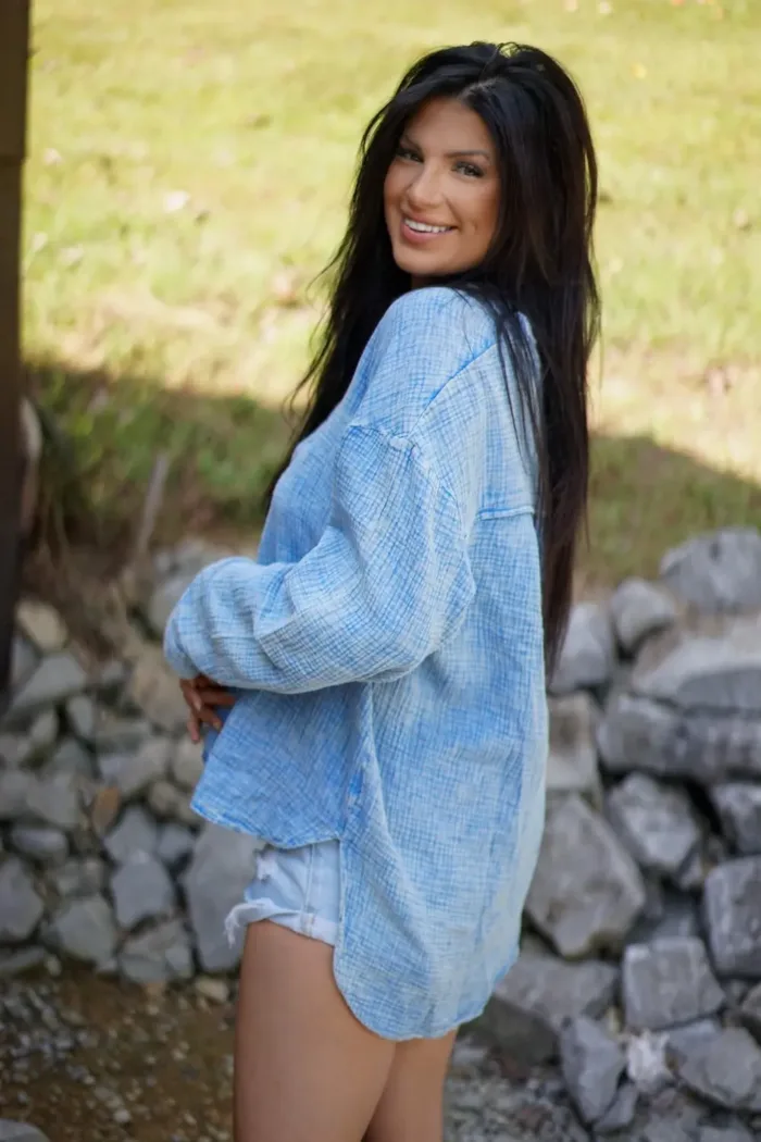 Naomi Crinkle Textured Loose Henley Top - Imagen 3