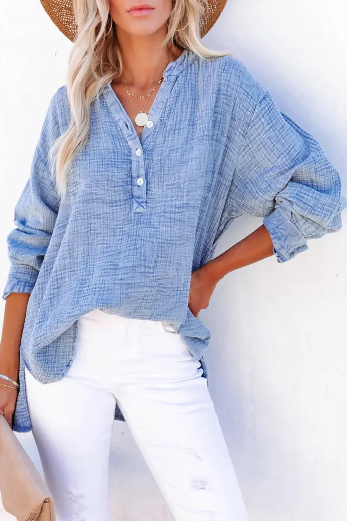 Naomi Crinkle Textured Loose Henley Top - Imagen 4