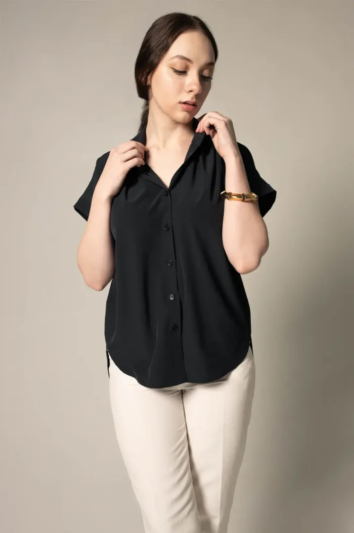 Classic Black Blouse - Imagen 2