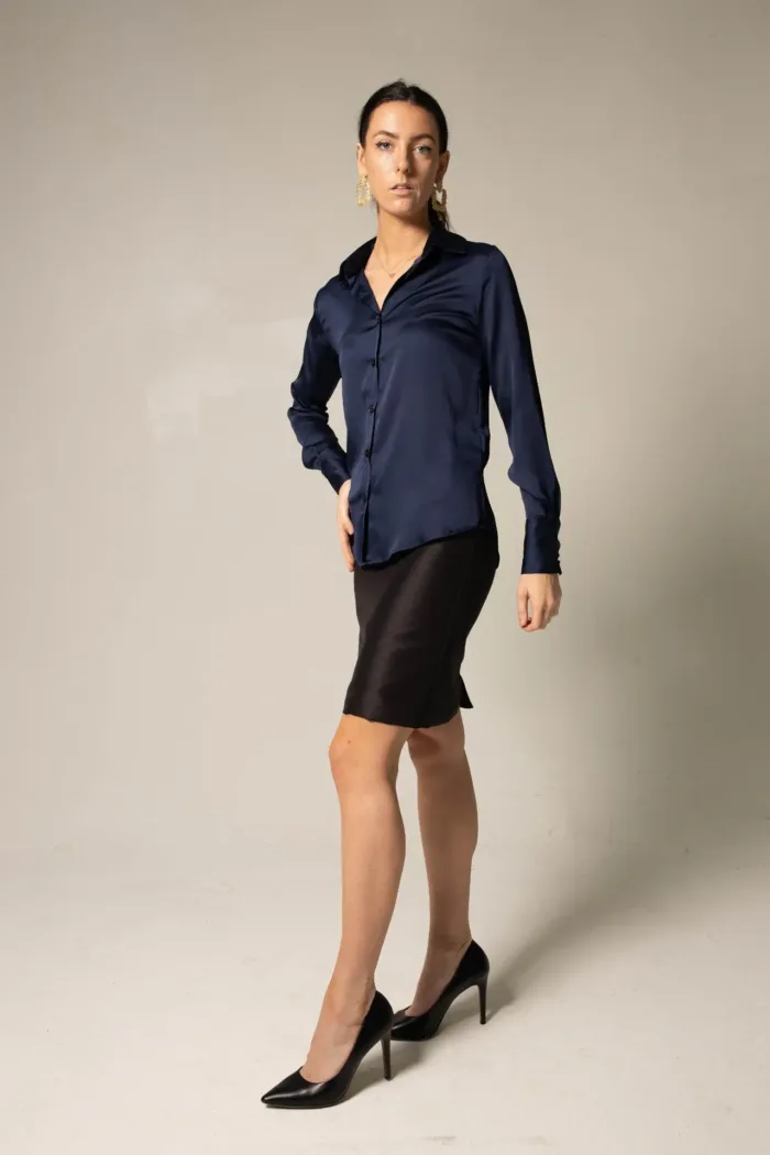 Classy Women Silk Blouse in Royal Blue - Imagen 4