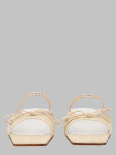 SANDALO SLINGBACK CON DETTAGLIO A FIOCCO
